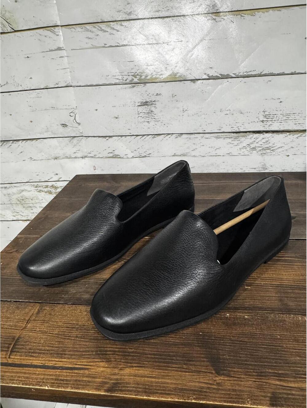 Vionic Willa 2.0 Black Leather Loafer Women's Size 13 NWOB